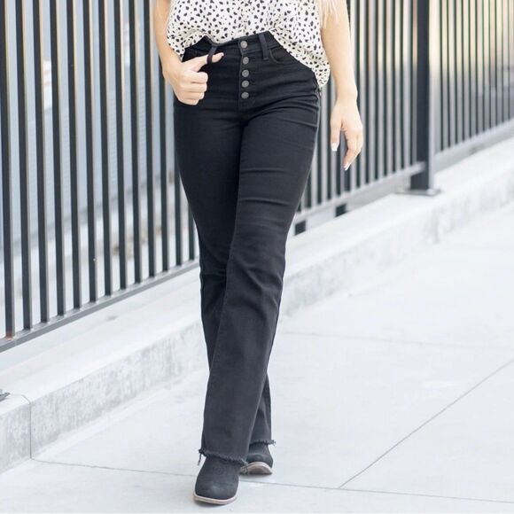 Judy Blue Boot Cut High Rise Button Fly Raw Hem Black Jeans 88670 Size 7/28 - Picture 1 of 8